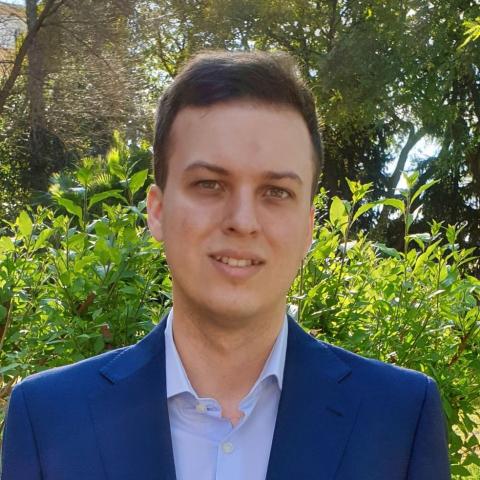 Egresados | Luis García-Baquero Corredera | ETSi, Escuela Técnica Superior de Ingeniería